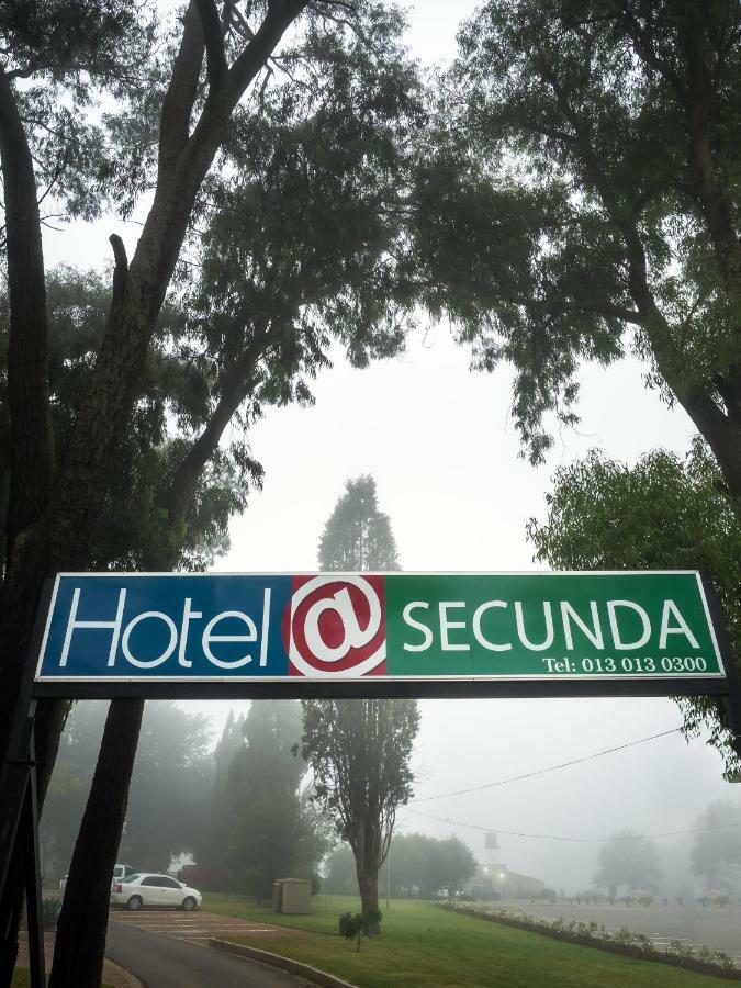 Hotel @ Secunda Buitenkant foto
